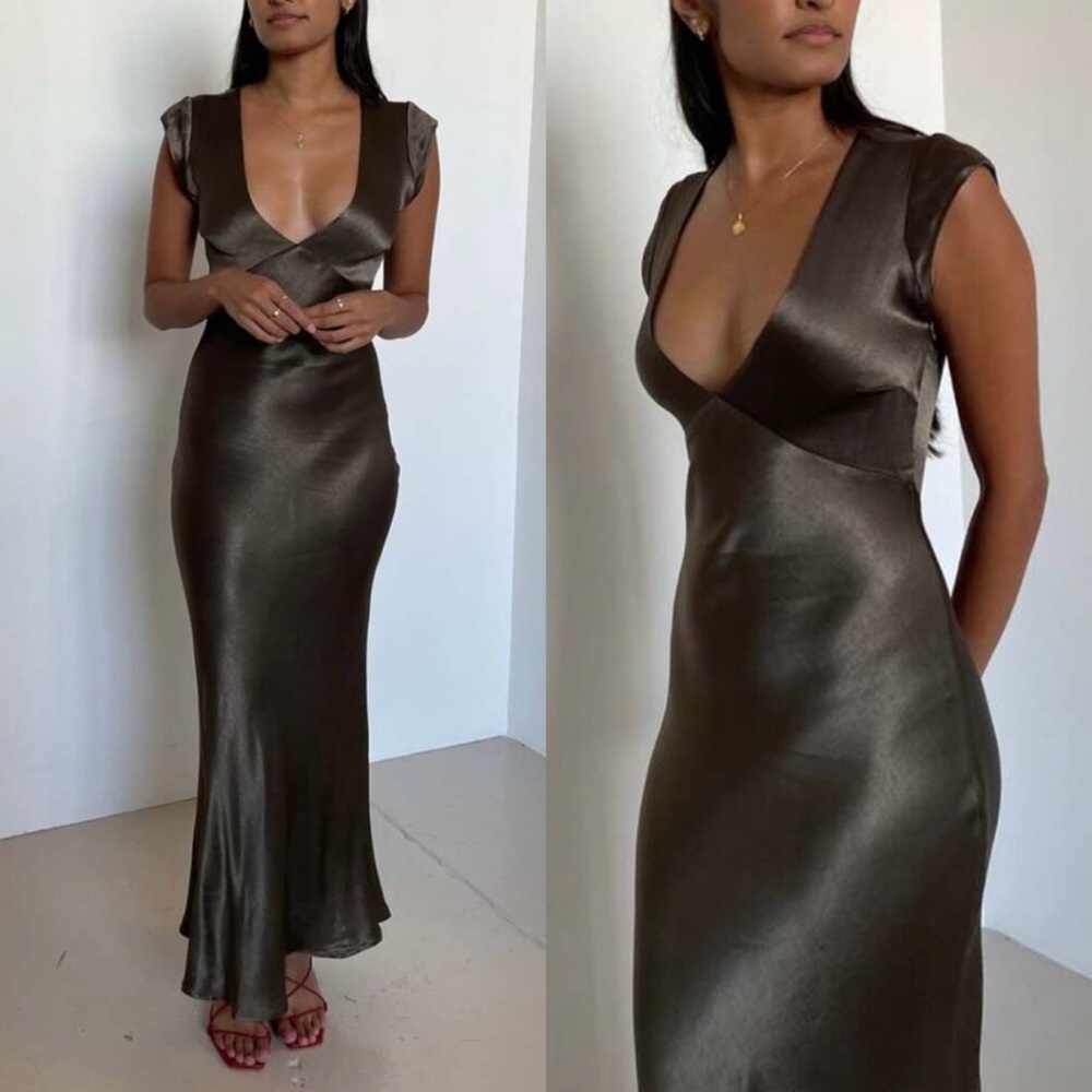 Bec + Bridge | NWT‎ Indi V Maxi Dress in Moonlight Olive Brown